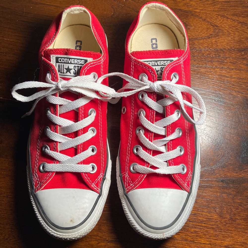 Women’s size 8 red low top Converse